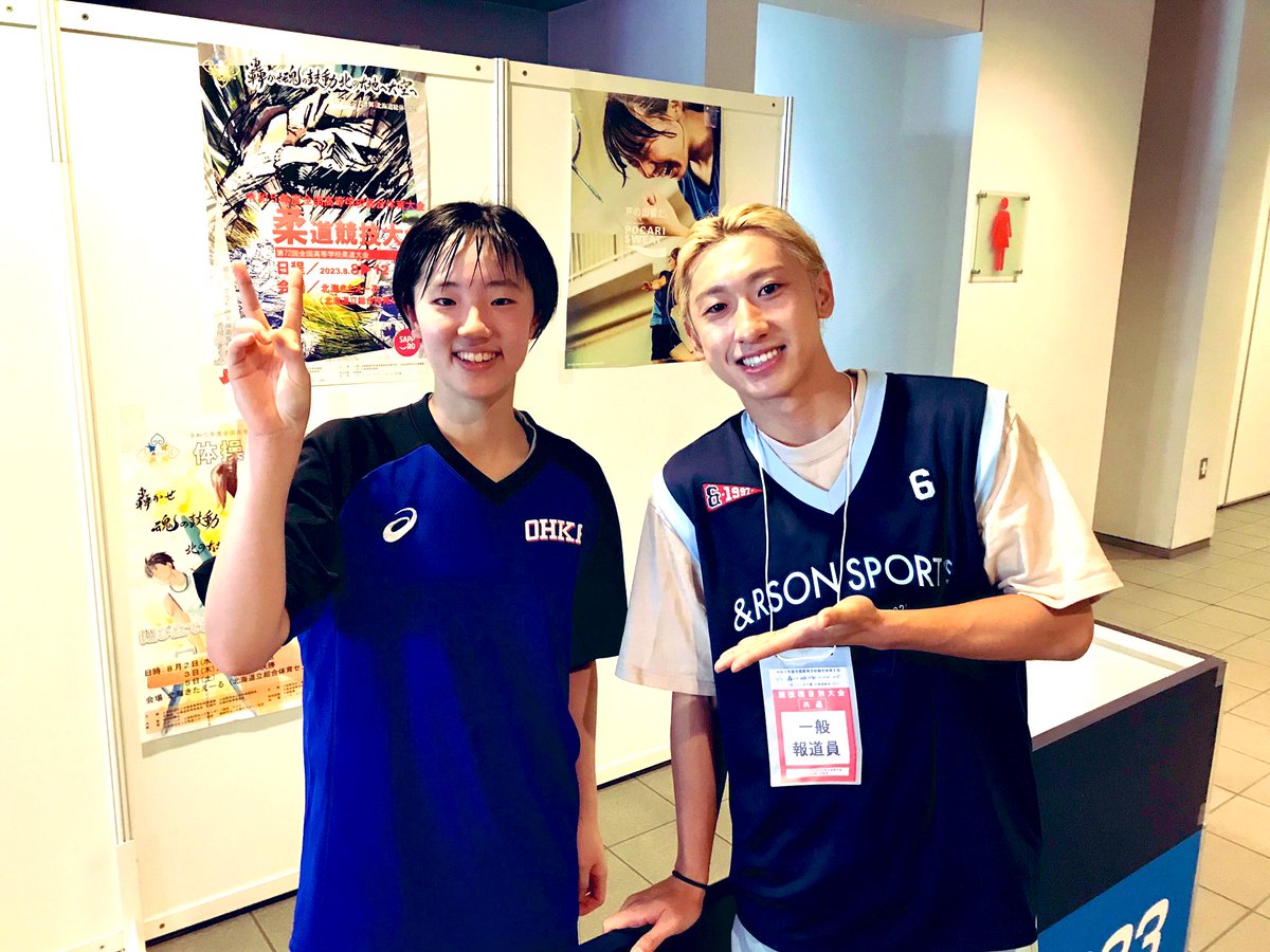 ／ 
#桜花学園 2年ぶり決勝進出‼️王座奪還へ
ともやんが司令塔•黒川心音選手にインタビュー
＼
🏀北海道インターハイ2023🏀
<女子準決勝>
桜花学園 74-59 大阪薫英

W主将の田中こころ選手も、
一緒に写真を撮らせていただきました📷

#高校バスケ #インターハイ #ブカピ
<a href="/ohka_basketball/">桜花学園高校バスケットボール部【公式】</a> 
<a href="/tmyndayo/">ともやん🏀【レイクレ】</a>
