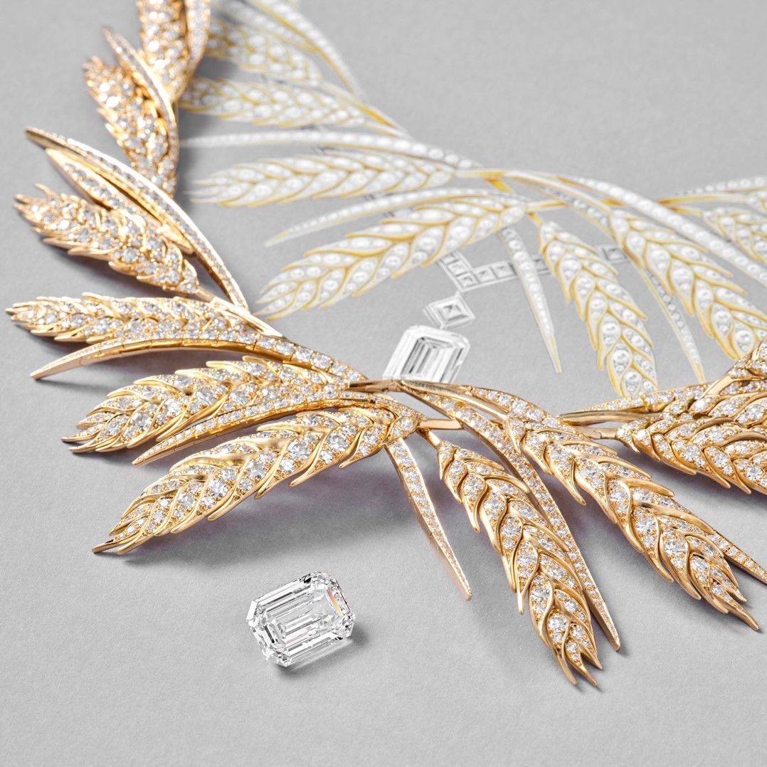 abooodddiii's tweet photo. Stroll through the majestic fields of #LeJardindeChaumet and witness the enchanting union of two #Chaumet signatures, the tiara and the graceful wheat motif. Inspired by the mesmerizing wheat crackling in the sun, extraordinary set pays homage to the Maison's timeless stylistic. https://t.co/B0LSTGNyFB