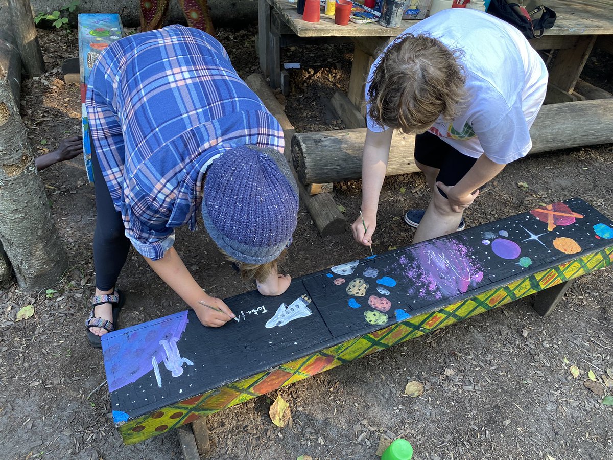 VoyageursCLV's tweet photo. Le retour Chez nous! We returned home to our base camp! Some painted benches…. https://t.co/7cKB09mWNI