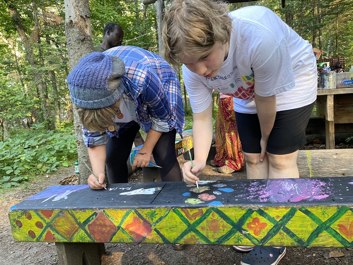 VoyageursCLV's tweet photo. Le retour Chez nous! We returned home to our base camp! Some painted benches…. https://t.co/7cKB09mWNI