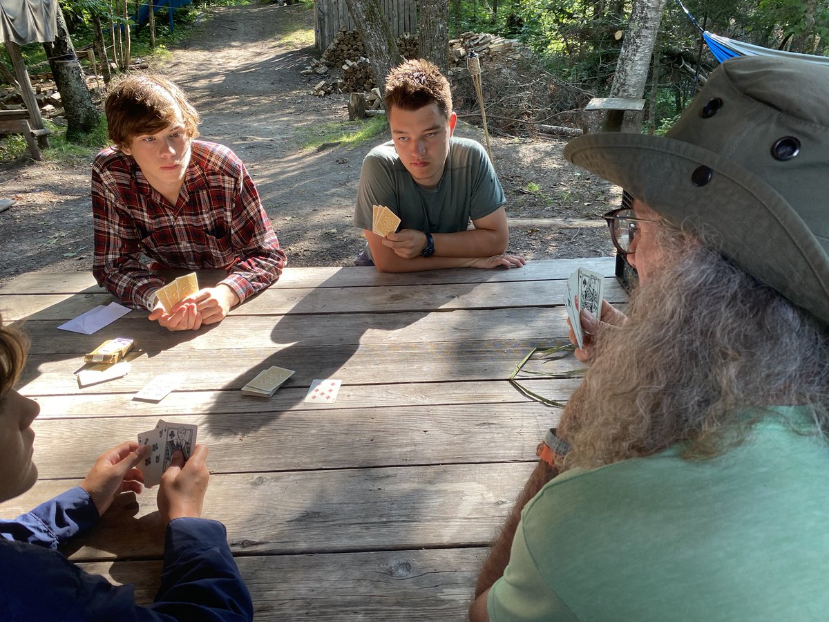 VoyageursCLV's tweet photo. Et d’autre jouez le Kos! While others played Kos, a Central African card game. https://t.co/QWTqJUQb4k