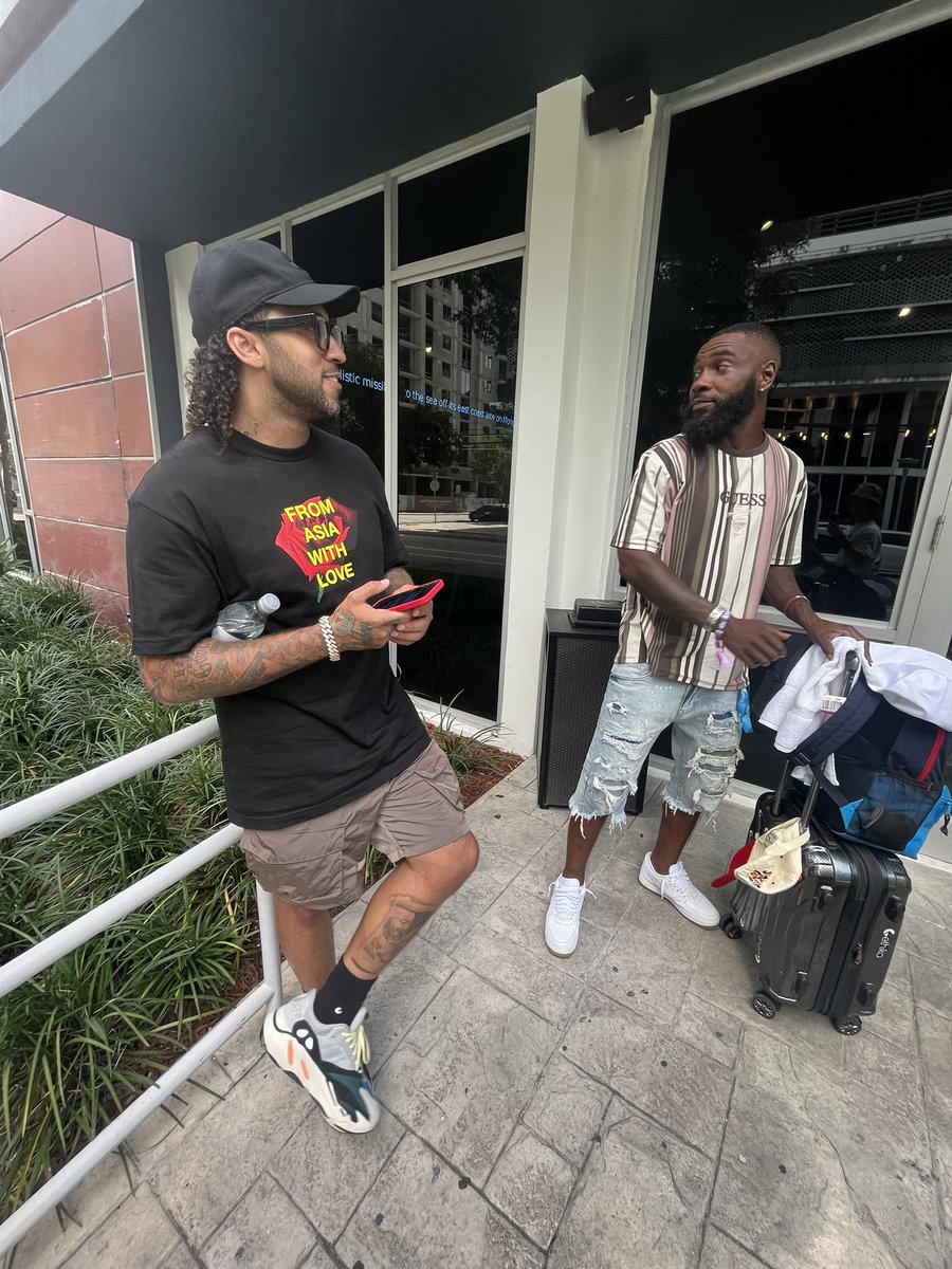 Malik ♔-DOG-♔ tweet media