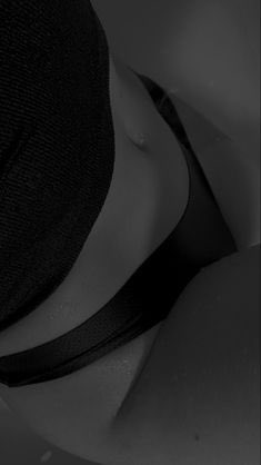feejerez's tweet photo. Tu lengua en mi vagina es lo que necesito 💦😈🔥 https://t.co/9LoCgDBgMz