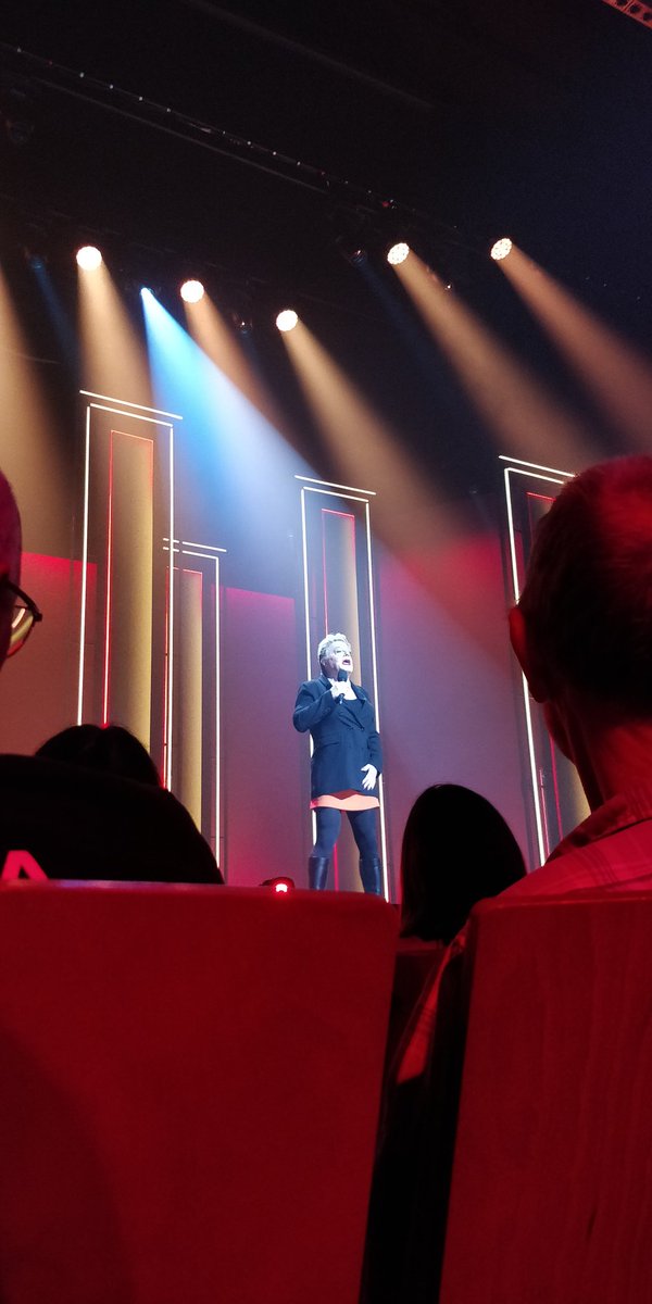 MemesDev's tweet photo. @eddieizzard that was brilliant @justforlaughs You are awesome! 😍😍 https://t.co/3bQWdxZaLI