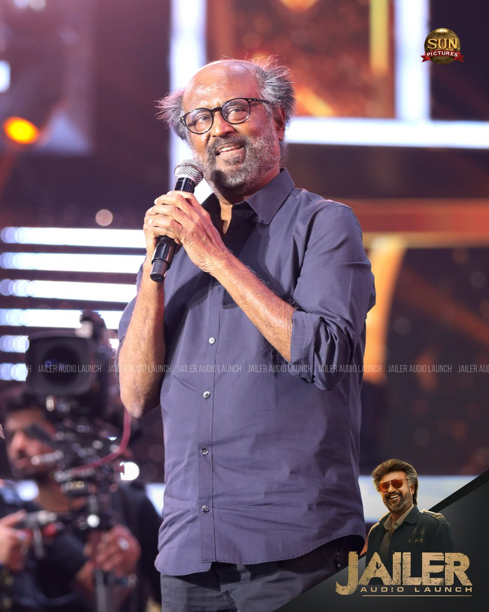 karthiksubbaraj's tweet photo. Love you Thalaivaa ❤️❤️

Can't wait for @Nelsondilpkumar    #Jailer blast in theatres 🔥🔥🔥 https://t.co/jXthK3Kg2N