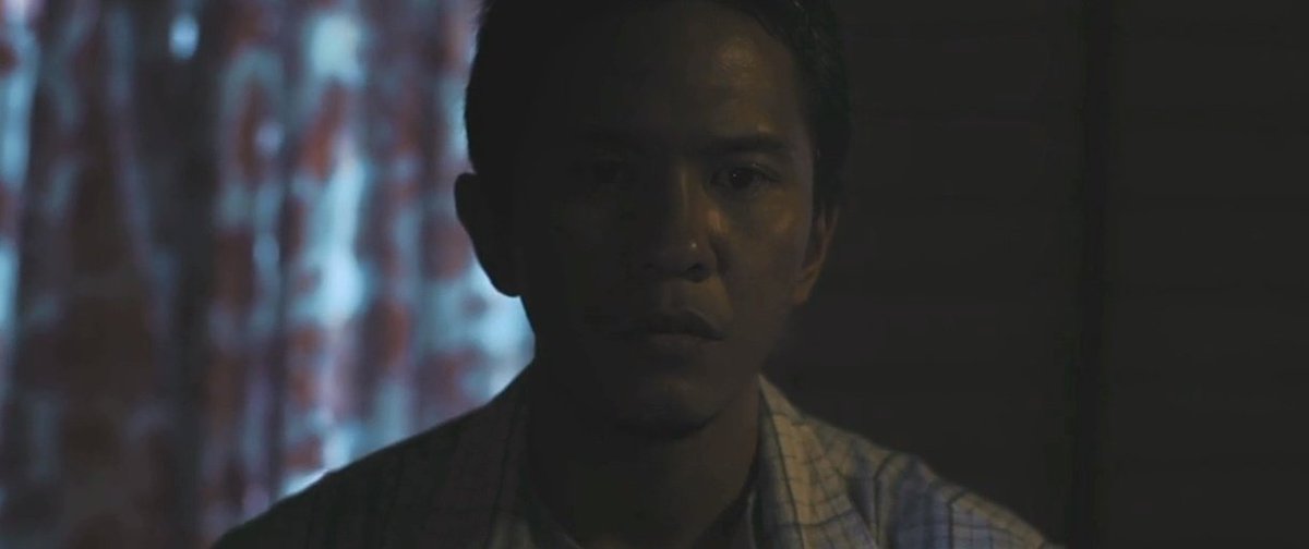 TarizSolis's tweet photo. Seorang pria yg bisa melihat arwah tiba-tiba ditelpon teman baiknya di desa. Apa yg terjadi?

Alih-alih andalkan jumpscare, 'Nadia' ini film horor apik yg meneror penontonnya melalui plot misterius &amp; atmosfer kelam nan mencurigakan. Bikin merinding!

👉 https://t.co/ekJJ535aQI https://t.co/AAPn3LSAY7