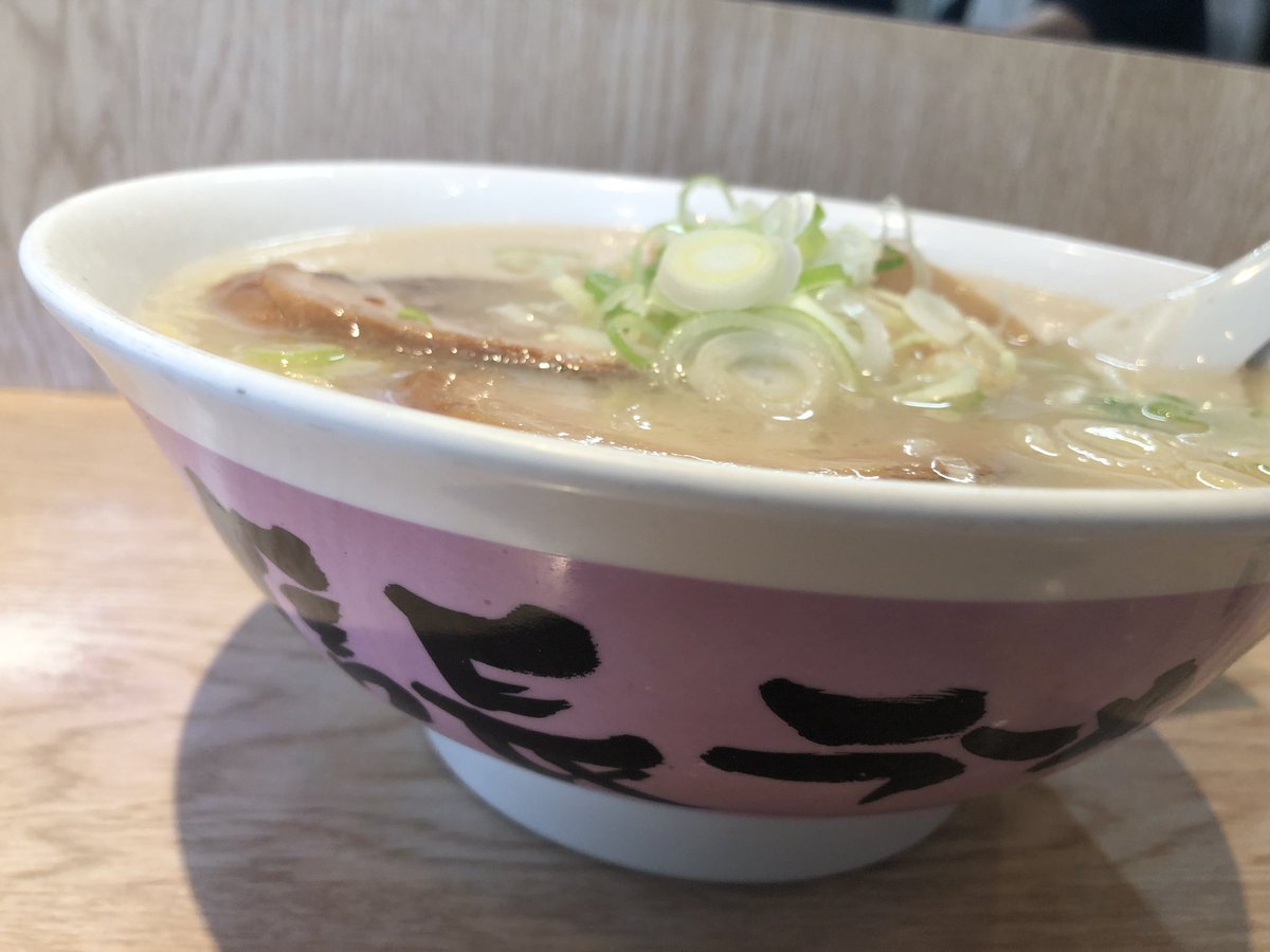 ponfuj1's tweet photo. 仕事の会で朝日遺跡にフィールドワークに。
名古屋の近くにこんな良いとこできてたなんて知らなかった。
昼は近くにあった「信長ラーメン」にて🍜 https://t.co/nQsEsB4MTe