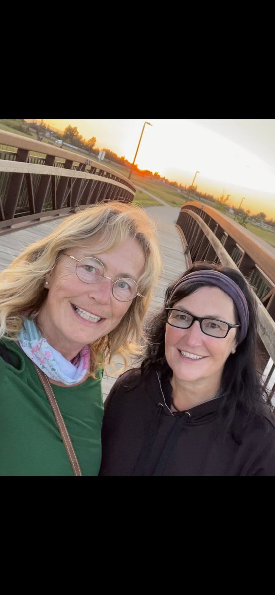 Denise13F's tweet image. Living my best life &amp;amp; enjoying time with my good sister Shelley. Walking trails &amp;amp; chasing that golden sunset. #MyStory #halfmarathontraining. total kms 16.1. 2day total. Sharing happiness perpetuates it. Creating good memories as we rock the ages. #LoveWins