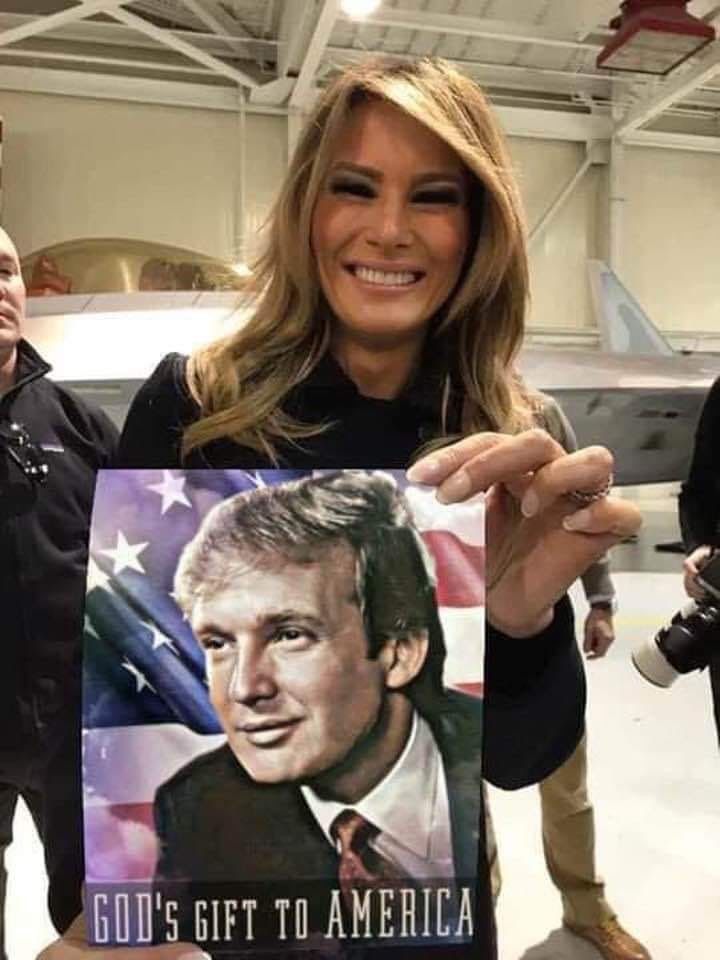 JackMedia7's tweet photo. Melania Trump America's Most Amazing First Lady https://t.co/8EucMVc0aF