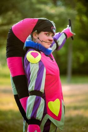 cosplaymandy's tweet photo. I love this photo of the Fizzarolli cosplay from Helluva Boss that my partner and I made as a commission! #cosplay #cosplayer #cosplaycommissioner #fizzarolli #fizzarollihelluvaboss #fizzarollicosplay #fizzarollicosplayer #helluvaboss #helluvabosscosplay #helluvabosscosplayer https://t.co/Taul5KdORU