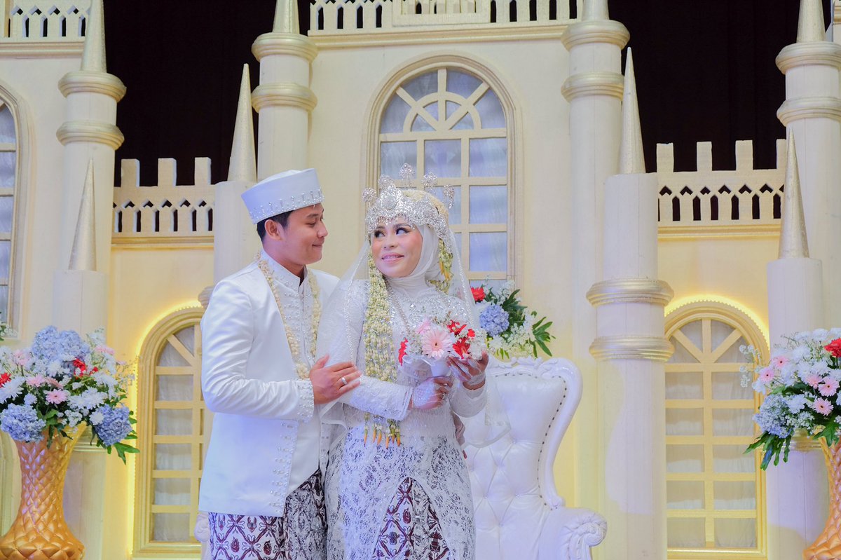 m_ilhamgunawan's tweet photo. 💍 @airihlahPS https://t.co/6m3Q7XqD0m