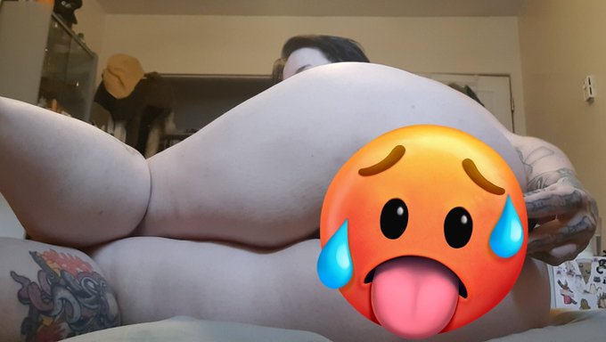 Spicyyyy new vid available for purchase on Fansly 😳🥵  ✨️ https://t.co/gg9IfN2SLJ ✨️  (i also take etransfer