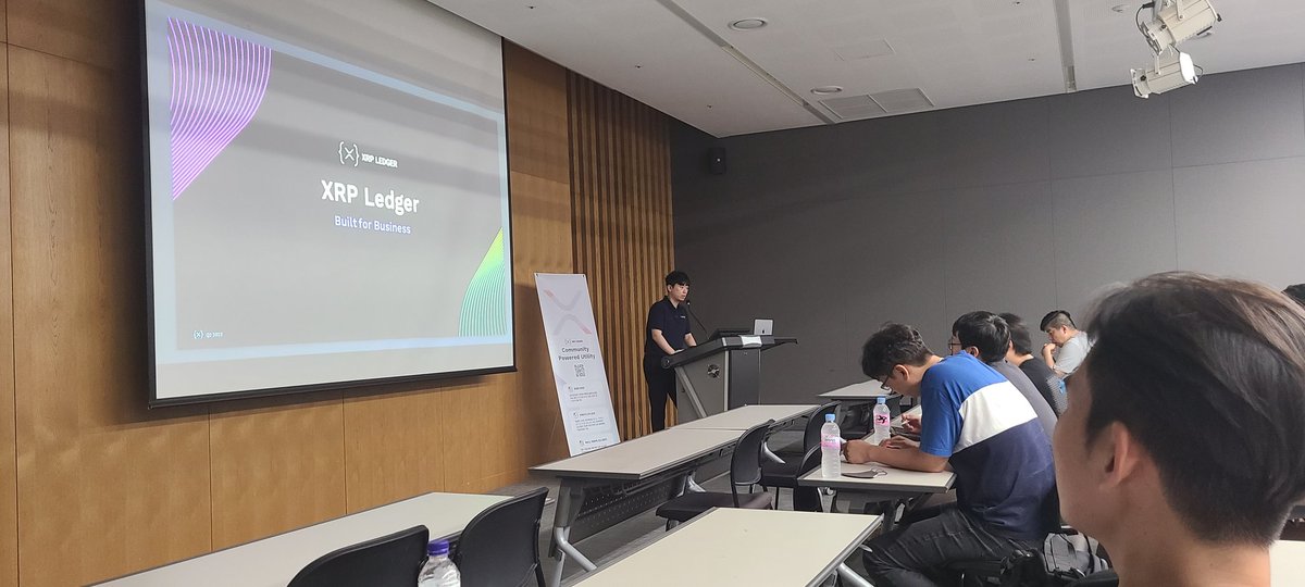 ukkykang's tweet photo. XRP ledger 개발자밋업 후기!

AMM이 자체적으로 내장된 체인이라니 너무 흥미롭다
CLOB 등등 금융쪽으로 세심하게 배려한게 느껴졌음

EVM 사이드체인과 연동도 가능하다고 하니 금융앱 만드려는 사람이라면 꼭 한번 써봐야 될 듯!

@xrplkorea
#XRP  #XRPLCommunity #XRPLedger #XRPLdevmeetup https://t.co/0q2Dq1m7Yl