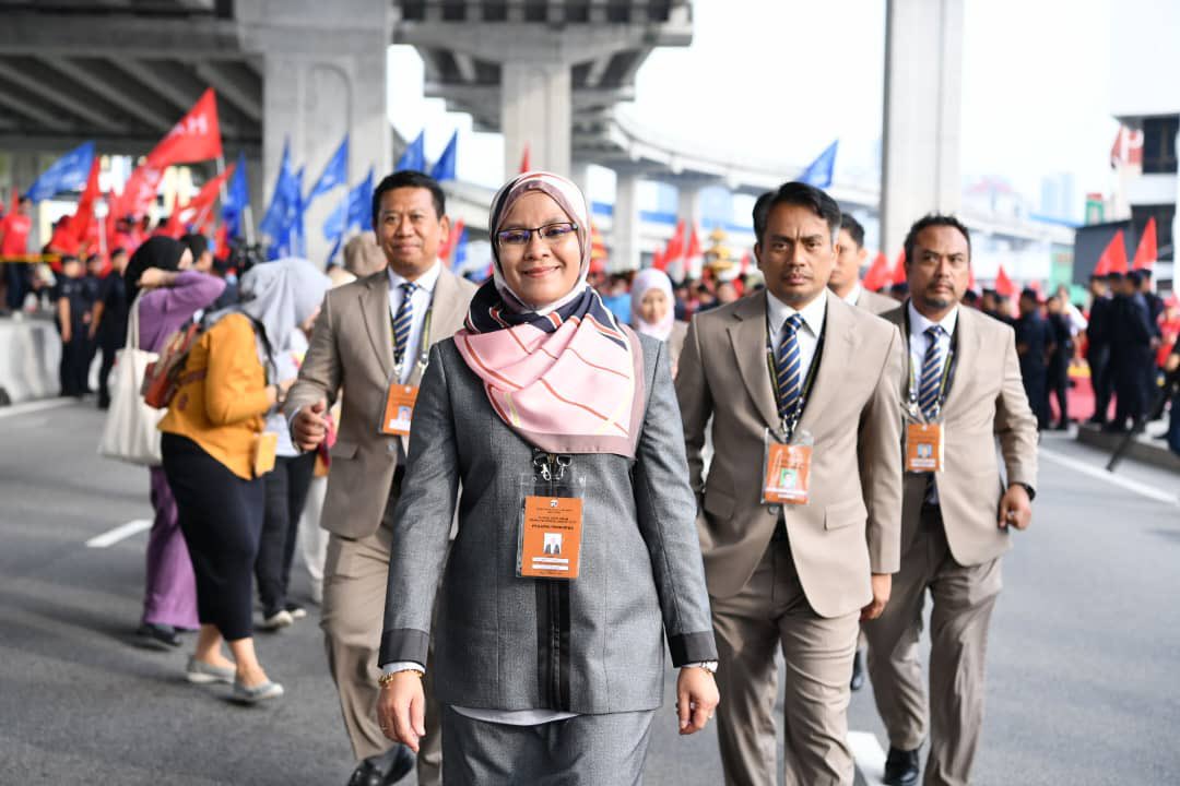 mp_ampangjaya's tweet image. 29 Julai 2023 (9.00 pagi) ~ Hari Penamaan Calon Pilihan Raya Umum Dewan Negeri Selangor ke-15 bagi N.19 Bukit Antarabangsa, N.20 Lembah Jaya.

#SPR15 #N19 #N20