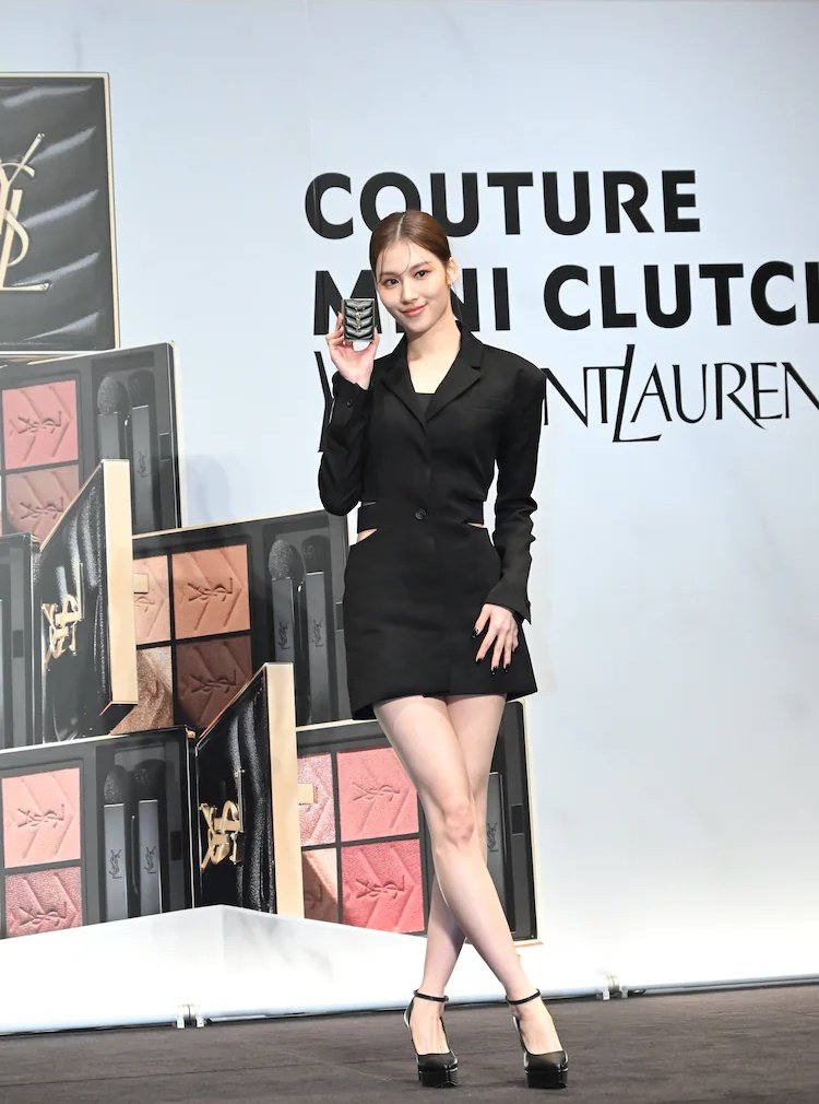 SubjectKpop's tweet photo. Sana attended Yves Saint Laurent new product 'Couture Mini Clutch' event in Tokyo

https://t.co/VlKTDPxEbI

#TWICE #트와이스 @JYPETWICE https://t.co/fAqVtmz2jd