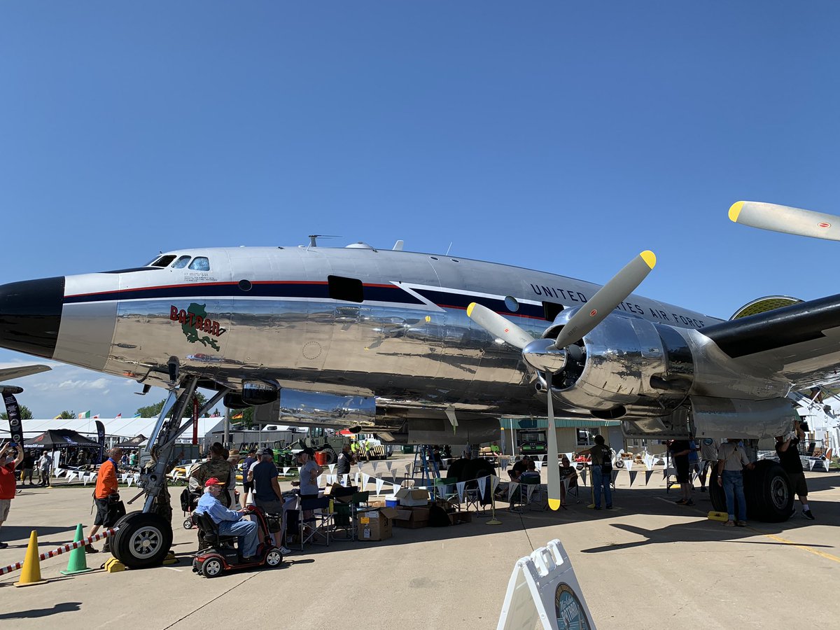 TheonlyEricS's tweet photo. @Jen_Niffer …right next to this lovely aircraft https://t.co/x7eOfa3Ska