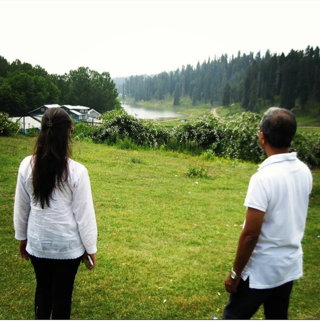 Anubhuti Matta (@anubhutimatta1) on Twitter photo Happy birthday to the person who made everything possible. Happy 60th to my popsy 🎈
<a href="/RajeevMatta/">Rajeev Matta</a> 🥳🎉 Happy birthday to the person who made everything possible. Happy 60th to my popsy 🎈
<a href="/RajeevMatta/">Rajeev Matta</a> 🥳🎉