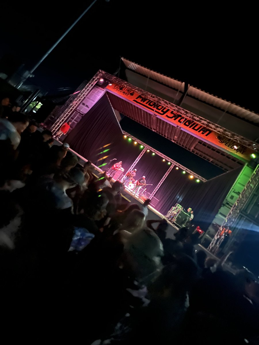 KyleTellstrom5k's tweet photo. @canaansmith at @raceidaho 🏁
Yup, concerts at race tracks  are cool 🤘 https://t.co/R9CodnupiP