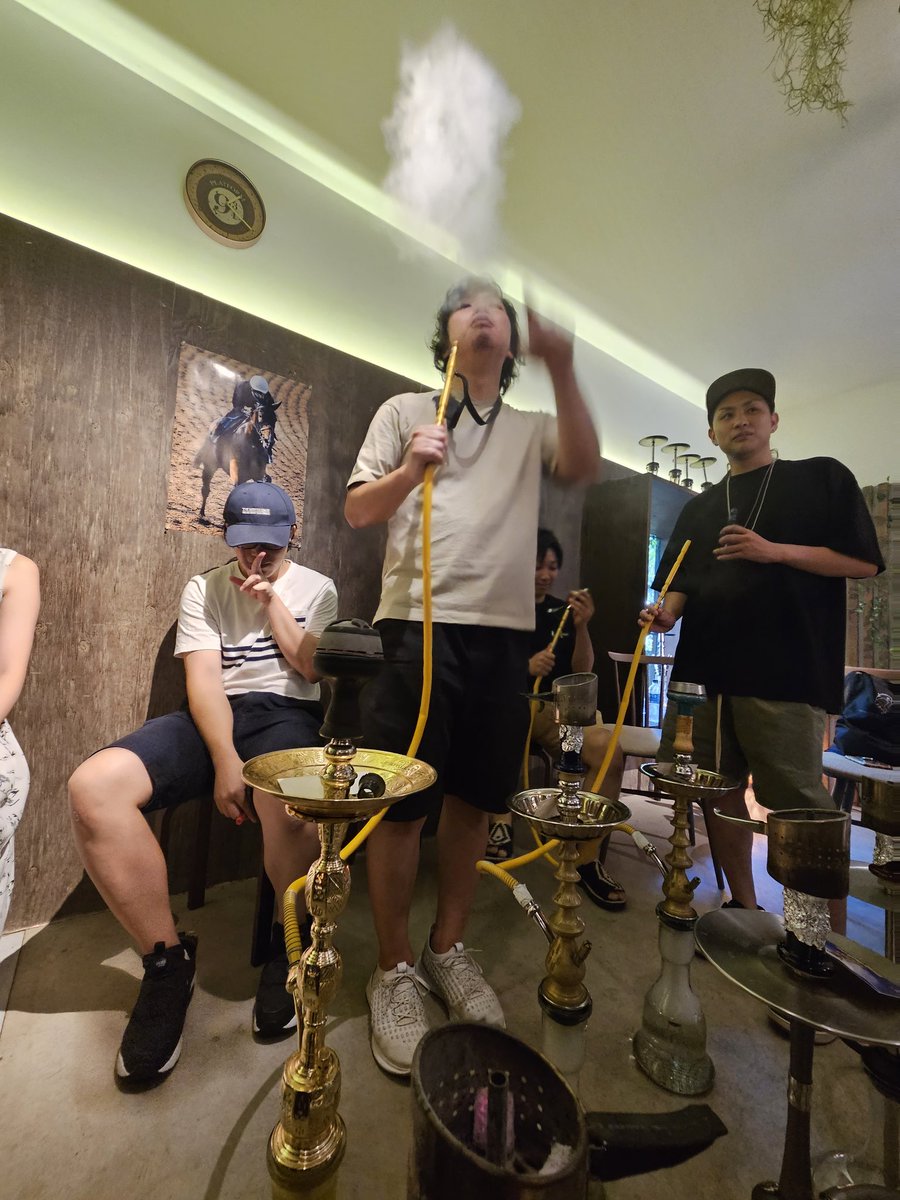 yuto_shisha's tweet photo. デバジを吸おうの会！
ランデヴーで開催中です😎!

#赤坂 #赤坂見附 #シーシャ #港区 #Debaj https://t.co/kGGpoHwlVw