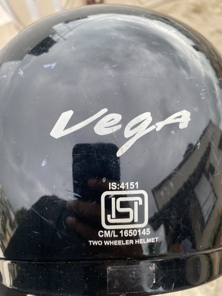 ashishhpendse's tweet photo. "Disappointed with the @VegaHelmetIndia ISI-certified helmet! It just broke while simply wearing it, without any impact. Safety is paramount, hoping for a better experience next time. #HelmetSafety #QualityConcern https://t.co/dk3kFArfI3