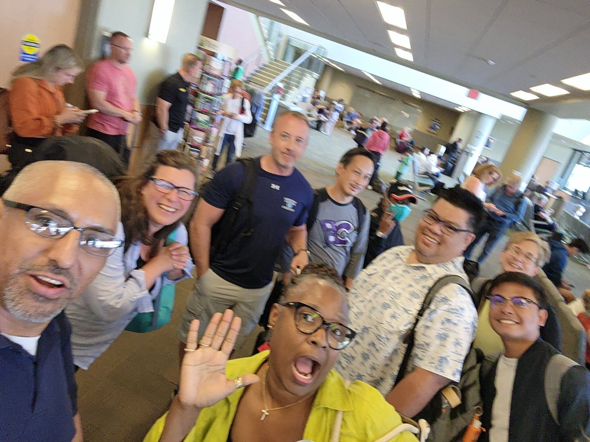 JoseLSilvaSmith's tweet image. Stranded in Denver & having to spend the night at a hotel in Aurora, Colorado. Hopefully flights will resume tomorrow so I can make it home. ๐ #TISDProud #exploringcs