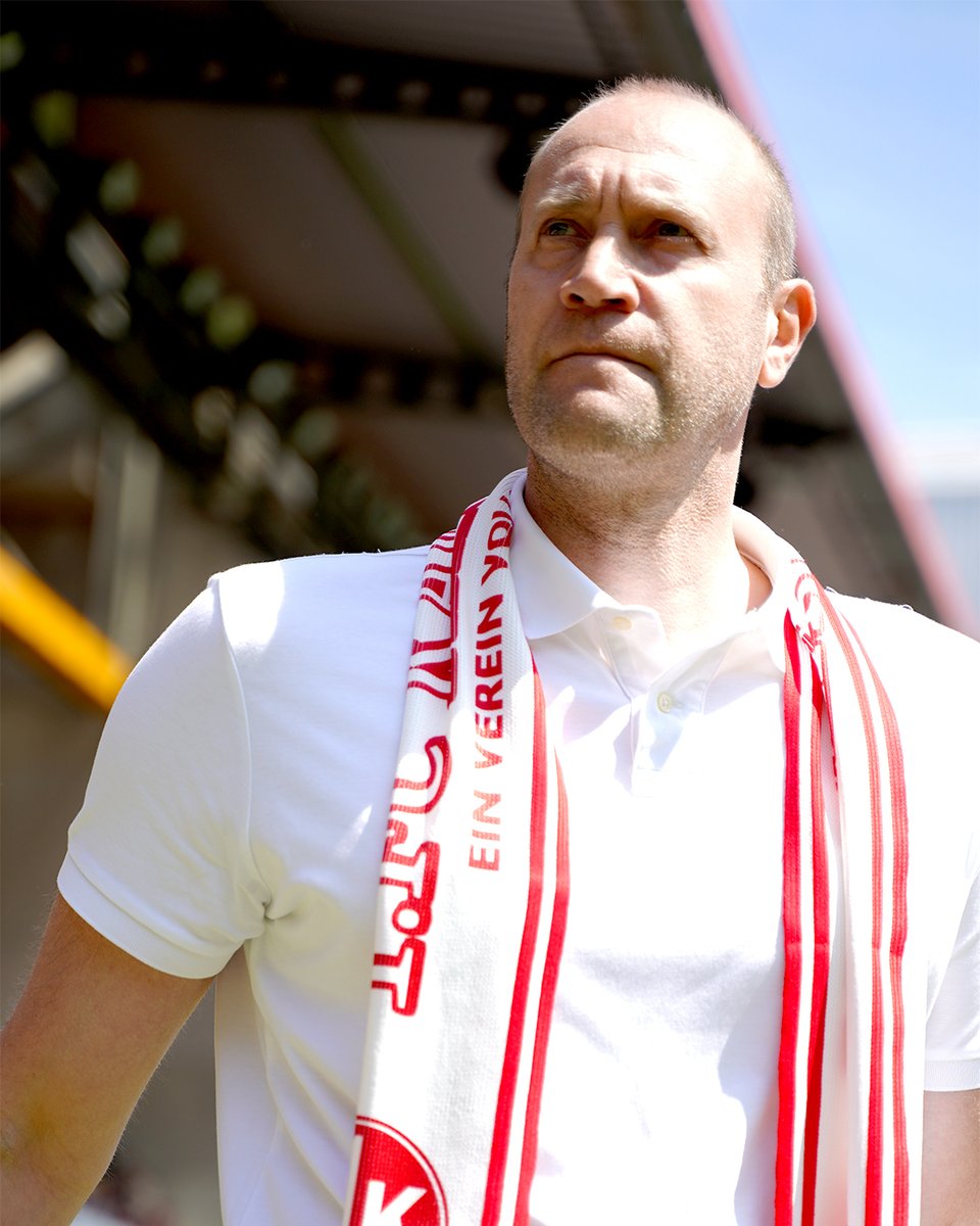 Rote_Teufel's tweet photo. ⏰ 07:07 Uhr, wir feiern #MH7!
🇧🇬 7 Jahre aufm #Betze verschiedenste Positionen beackert
🇧🇬 Deutscher Meister '98 mit dem #FCK
🇧🇬 7 Scorer in 6 @ChampionsLeague-Einsätzen '99
🇧🇬 heut runder Geburtstag!
Ein Großer mit der Nummer 7️⃣ wird 50: Happy birthday, Marian #Hristov! 🇧🇬 https://t.co/U3xlpF83rf