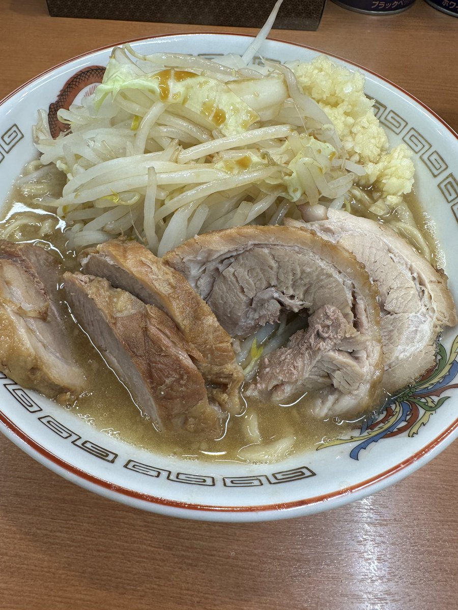 owcl7's tweet photo. 減量中なのに許してください
初豚山最高でした https://t.co/cKKYoFQsoc
