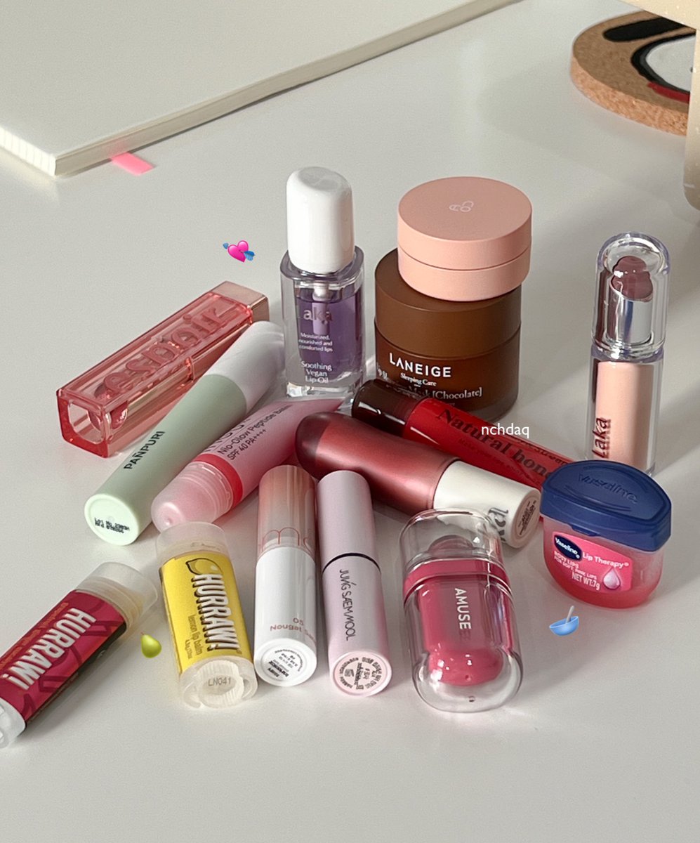 มาคับ รวม lip balm , glosy ,dewy tint ที่ใช้แล้วชอบ ทั้งบำรุง มีสี ลดปากคล้ำ ปากฉ่ำน่าจุ้บ💘✨ คัดมาแต่ตัวเด็ดๆ สีสวย บางอันคือซื้อซ้ำมาตลอด🪥ꕀ .*