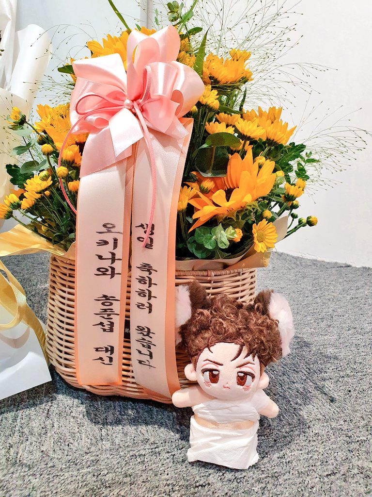 danse4869's tweet image. 곳곳에 컨셉에 따라 구획이 나눠져있고, 태섭이의 이야기가 가득 담겨 있었어요😊 여러 모습을 다양한 분들의 그림으로 만날 수 있는 귀중한 시간이었어요..!! 너무 아름다워요 앗 눈부셔🥦🥦💓 🥦🥦 
#송태섭생일전시회
#THE_FIRST
#더퍼스트
#여긴_태섭군의_미술관입니다