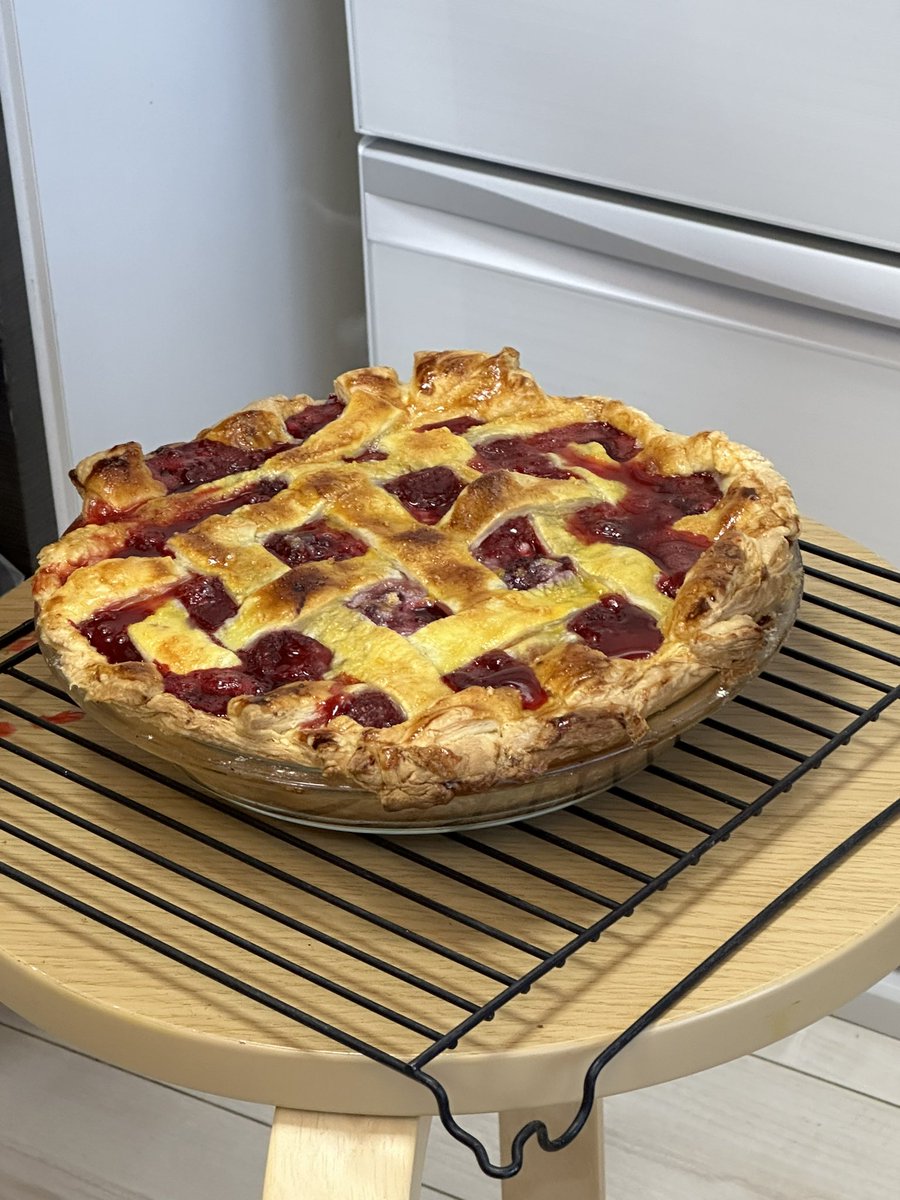 ken_yoshida's tweet image. 今日はIoTラボにお邪魔させて頂き、ラズパイ制御オーブンでラズベリーパイ作って食べてきました✨

電子工作楽しいを改めて実感。そしてフードテック美味しい！色々お話しできてよかった🍀

また遊びに行きたいなと思いました。

#ラズベリーパイ食べた #iotlab #秋葉原ハッカースペース　#忌怪島