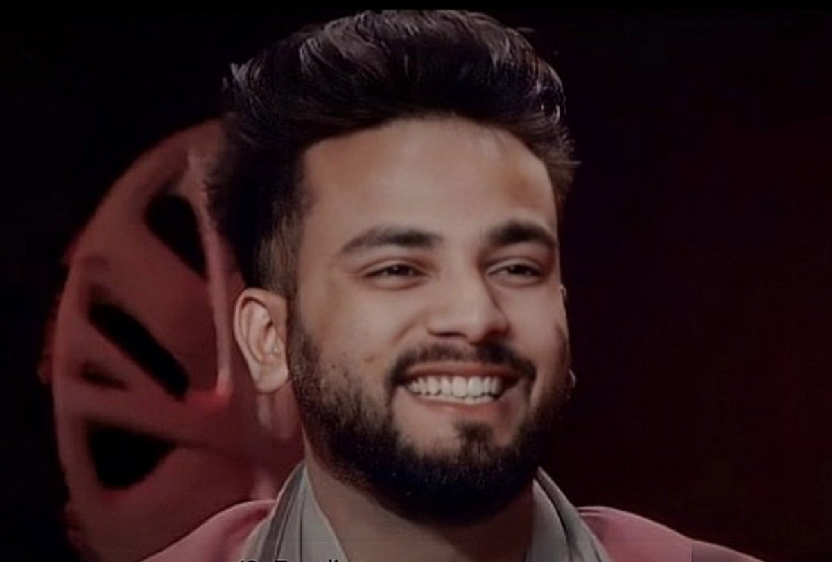 TheKhabriTweets's tweet photo. #BiggBossOTT2 Twitter Poll

Retweet and Like if #ElvishYadav is your favourite contestant https://t.co/HE51TqiyUY