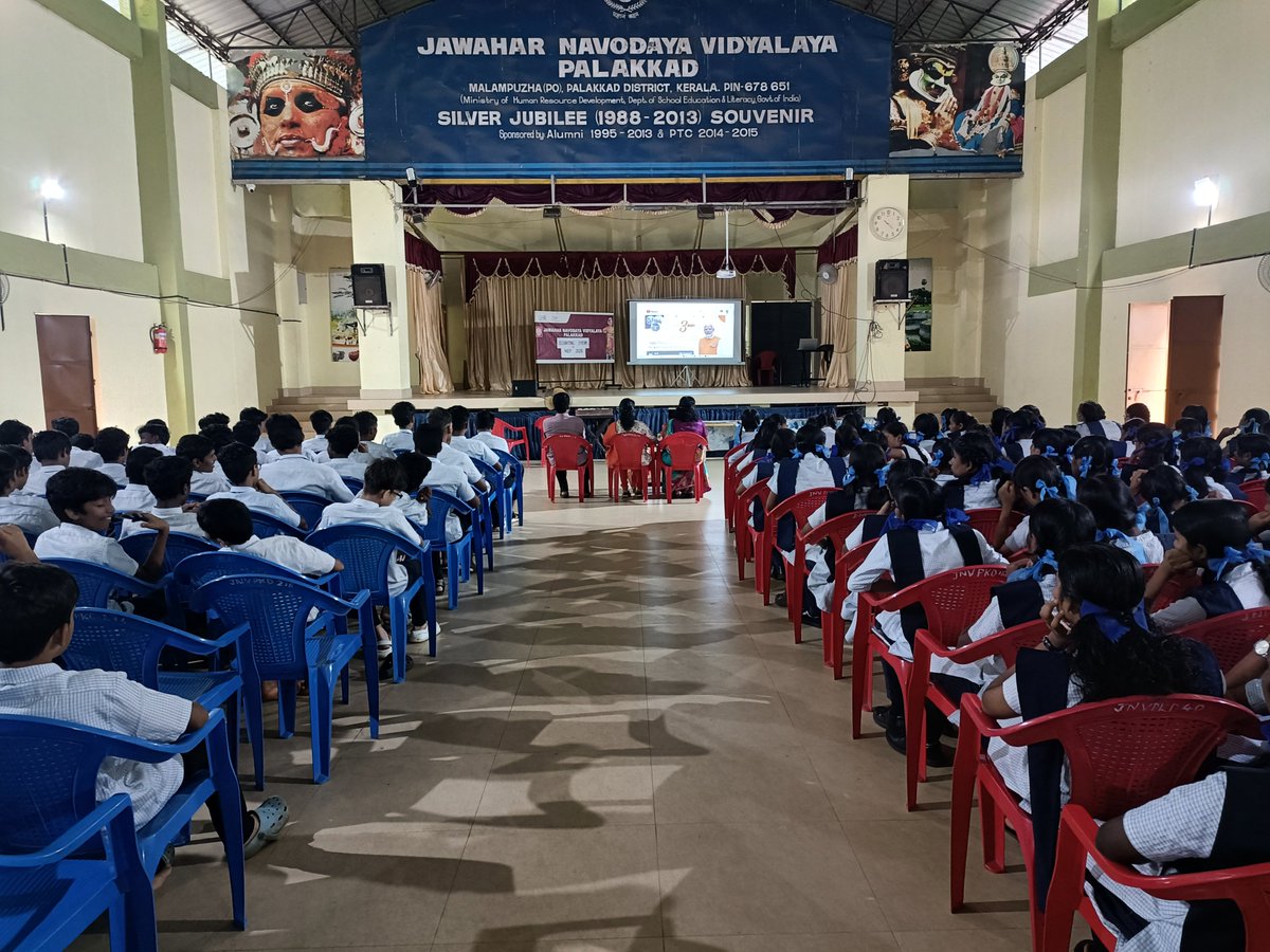 jnvpalakkad's tweet photo. Principal, Teachers and students of JNV Palakkad Watch live webcast of Hon'ble PM's NEP 2020 3rd Anniversary Programs. #NEPThrivesAt3 @CvShanthy65987 @CommissionerNVS @EduMinOfIndia @NvsHyd https://t.co/VyLiq4oEuV