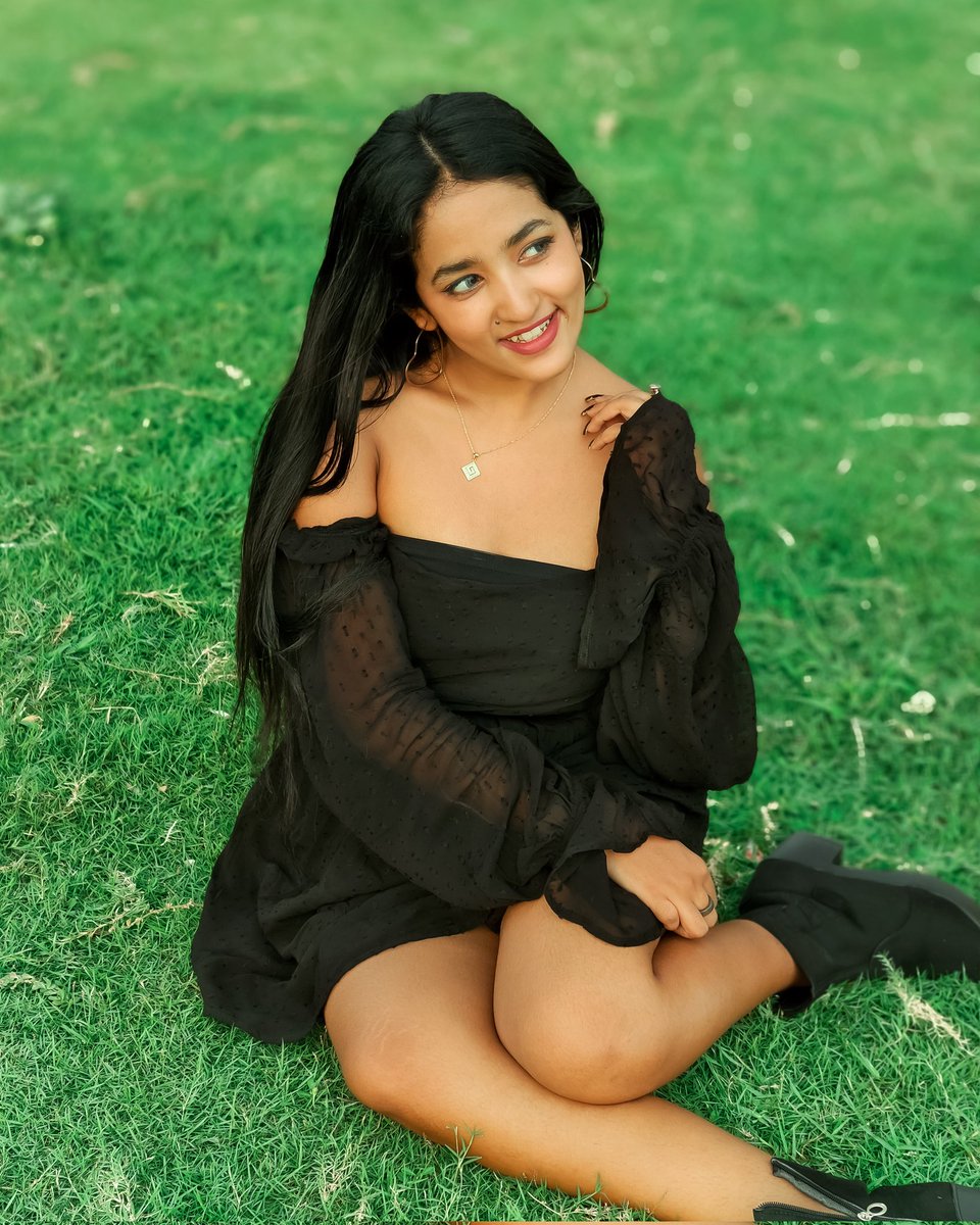 RohitSharma1785's tweet photo. Experience Portrait Photography like never before with the #OPPOReno10Series &amp;  #MakeEverySceneSpectacular

@OPPOIndia 
#OPPOIndia
#ShotonOPPO https://t.co/IVbS9Uz8NL