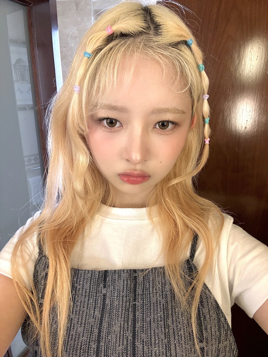 IVE_twt's tweet photo. 베이비 토깨비 머리՞⸝⸝ᵒ̴̶̷ 𓈞 ᵒ̴̶̷⸝⸝՞💛

#IVE #아이브 #REI #레이 https://t.co/cnQXuzs9u0