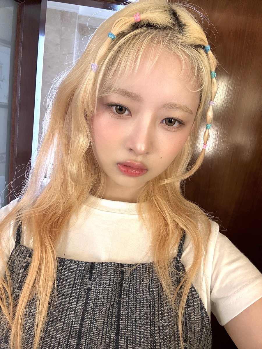 IVE_twt's tweet photo. 베이비 토깨비 머리՞⸝⸝ᵒ̴̶̷ 𓈞 ᵒ̴̶̷⸝⸝՞💛

#IVE #아이브 #REI #레이 https://t.co/cnQXuzs9u0