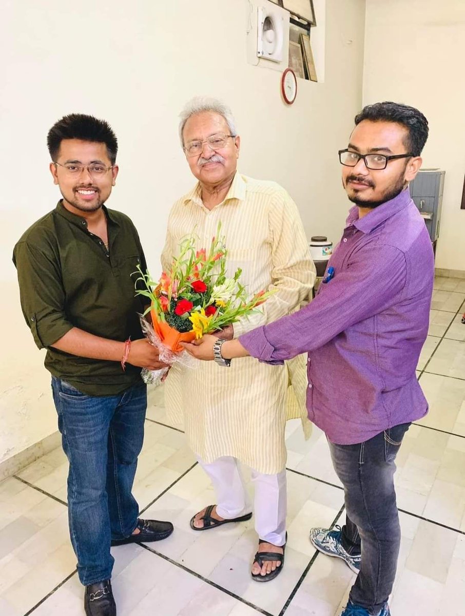 Nonupandit2's tweet photo. आज भारतीय जनता पार्टी के राष्ट्रीय अध्यक्ष जेपी नड्डा जी ने उत्तर प्रदेश के लोकप्रिय एवं कद्दावर नेता आदरणीय बाबू जी डॉक्टर लक्ष्मीकांत वाजपेई जी को राष्ट्रीय उपाध्यक्ष बनाए जाने पर हार्दिक शुभकामनाएं 🙏🧡 
@LKBajpaiBJP https://t.co/iOufmmPZPk