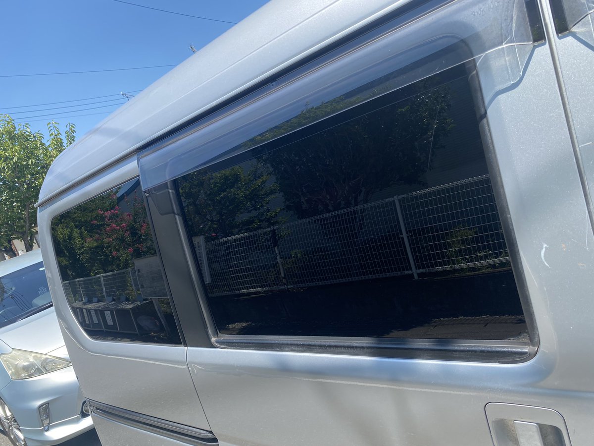 800817mj's tweet photo. 二週続けてカーフィルム貼らせてもらいました😊
素人ではありますが喜んでもらえて嬉しいです😊
もーちょっと技術身につけたら口コミで格安でやりたいと思いますのでよろしくお願いします笑笑 https://t.co/y350Y7t5Oa