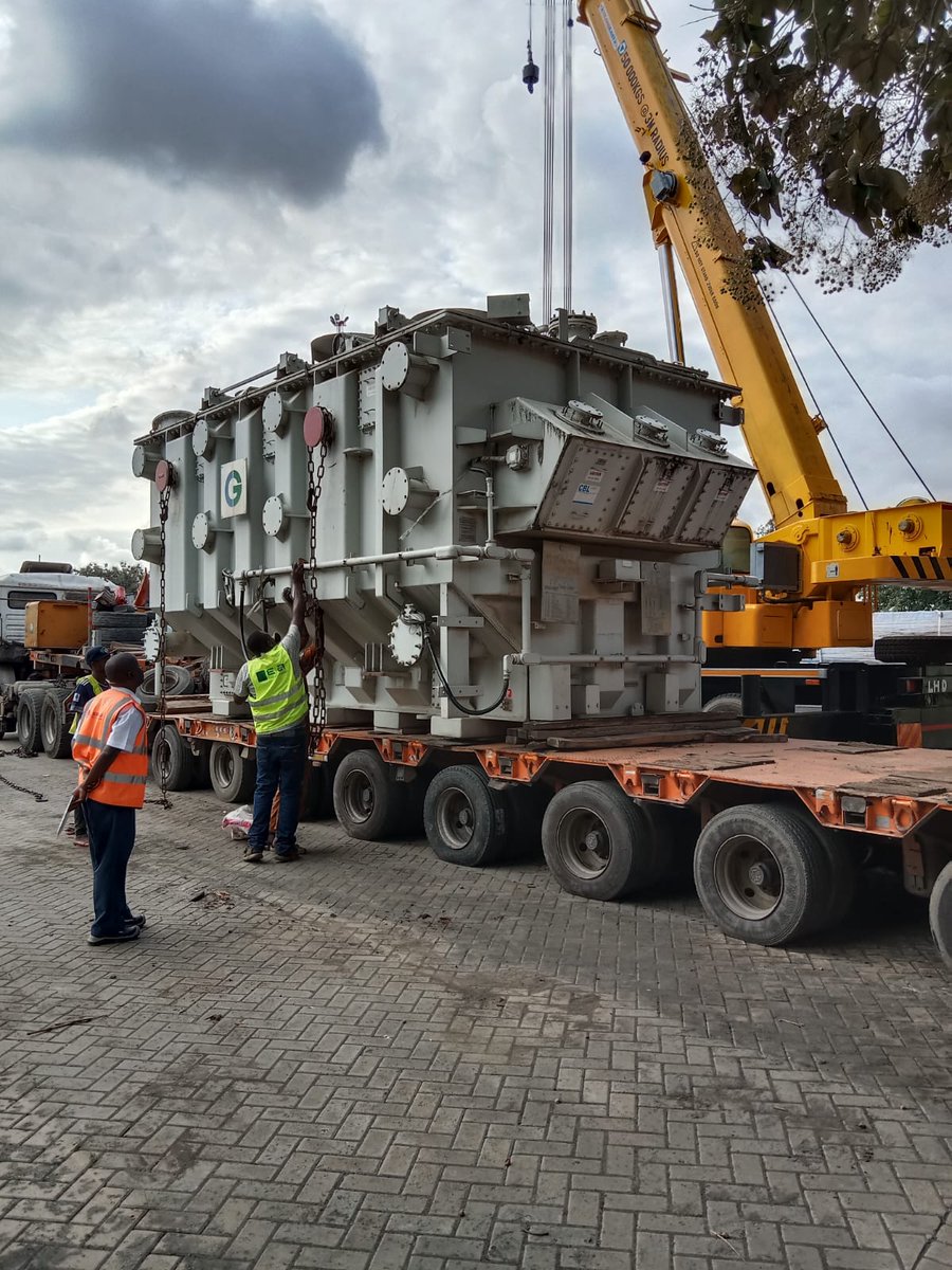 KETRACO1's tweet photo. A transformer is a device that moves electricity from one circuit to another without changing the frequency. It does this through electromagnetic induction.
#BringingTOKTransformersHome #BringingPowerHome #KETRACOProjects #TOK #Transformers #ReliablePower #StablePower https://t.co/pMX5l60pEJ