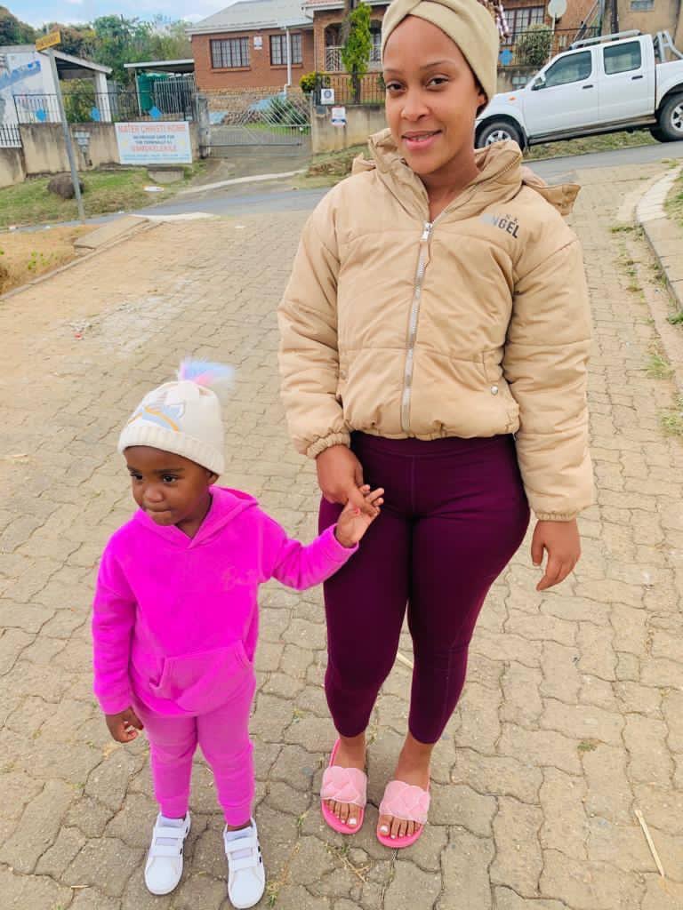 AdvoBarryRoux's tweet photo. Thando Anita Mavundla from Nhlungwane has been missing since 13th July 2023. A call from a stranger came in saying she was shot by accident &amp; died. When trying calling the number back it’s unavailable. She’s not in hospitals or mortuaries nearby. 

For any Info call 0736585422 https://t.co/XIZNThRCcr