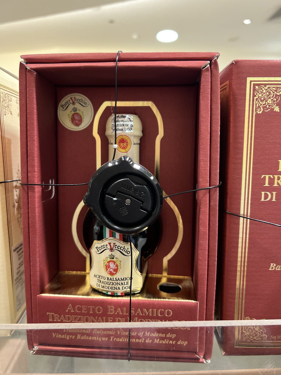 InexPalit's tweet image. Today is about Aged Balsamic. Aged Balsamic can also pick up the woody flavour of where it got stored in 😁😄 definitely way more characters than the normal Balsamic 😄

#balsamic