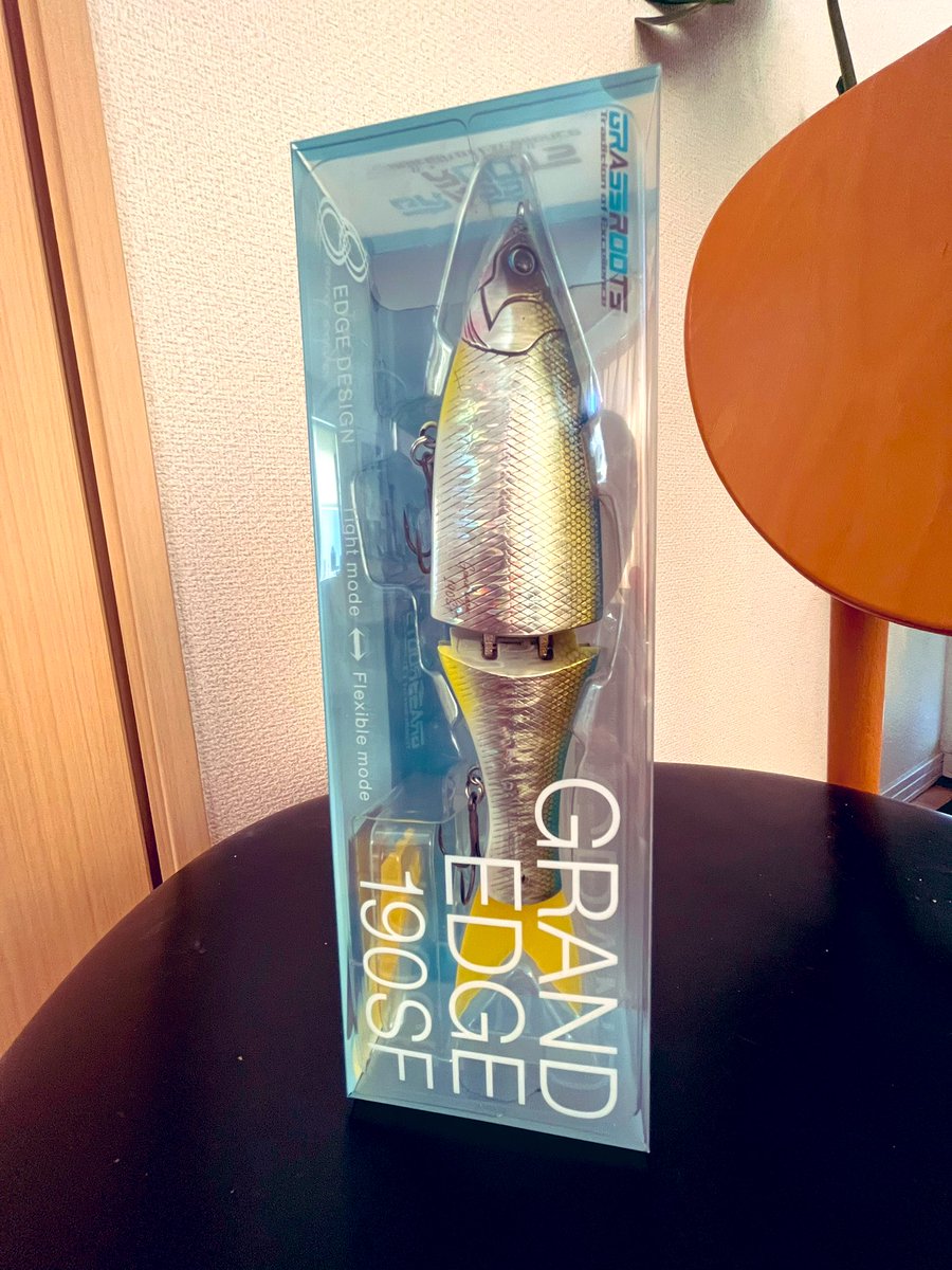 44160's tweet photo. 届いたー。明日投げる心の余裕があるだろうか。または���れでキッカーフィッシュを。
#GRANDEDGE 190SE
#GRASSROOTS https://t.co/V4W6nl2UDg