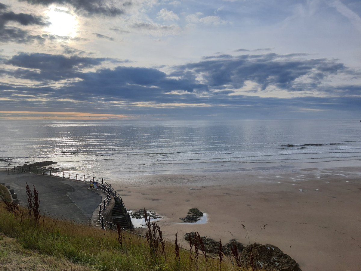 Sometimes the North East coast, early in the morning is beautiful. No filters on this picture. #northeast #sunrise