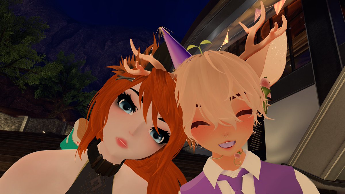 HAPPY BIRTHDAY <a href="/EsperaVr/">EsperaVR</a> I LOVE U BOO youve been such an inspiration to me 💚💜lets have another awesome year together!