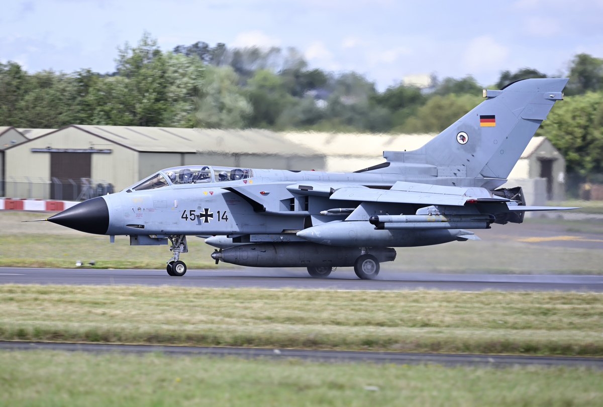 yoshiyoshi64jp's tweet image. 見たかったフライトその②
満足です😎
#RIAT2023