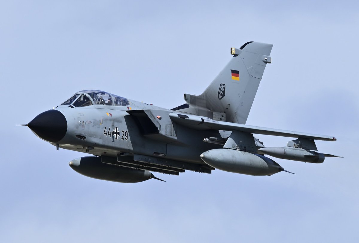 yoshiyoshi64jp's tweet image. 見たかったフライトその②
満足です😎
#RIAT2023