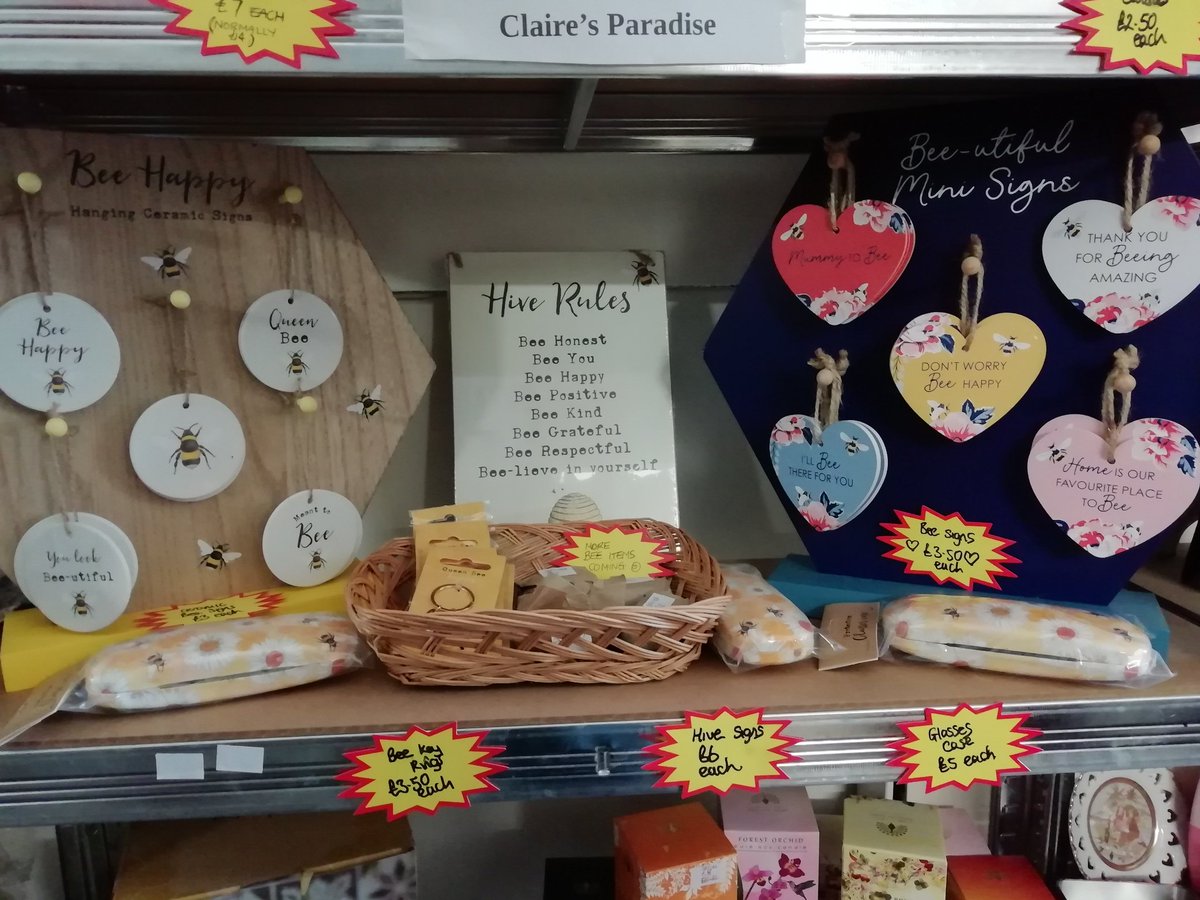 SmilingAnalyst's tweet image. Gorgeous bee Gifts made the bee line 🐝🐝🐝 and buzzed into Refreshing Different Great Yarmouth #greatyarmouth #gifts #bees