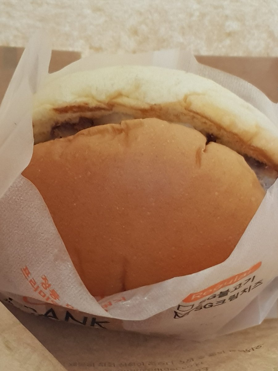 guri_bug's tweet image. 오점뭐 #Frankburger
#점심메뉴#맛집
#bugcity