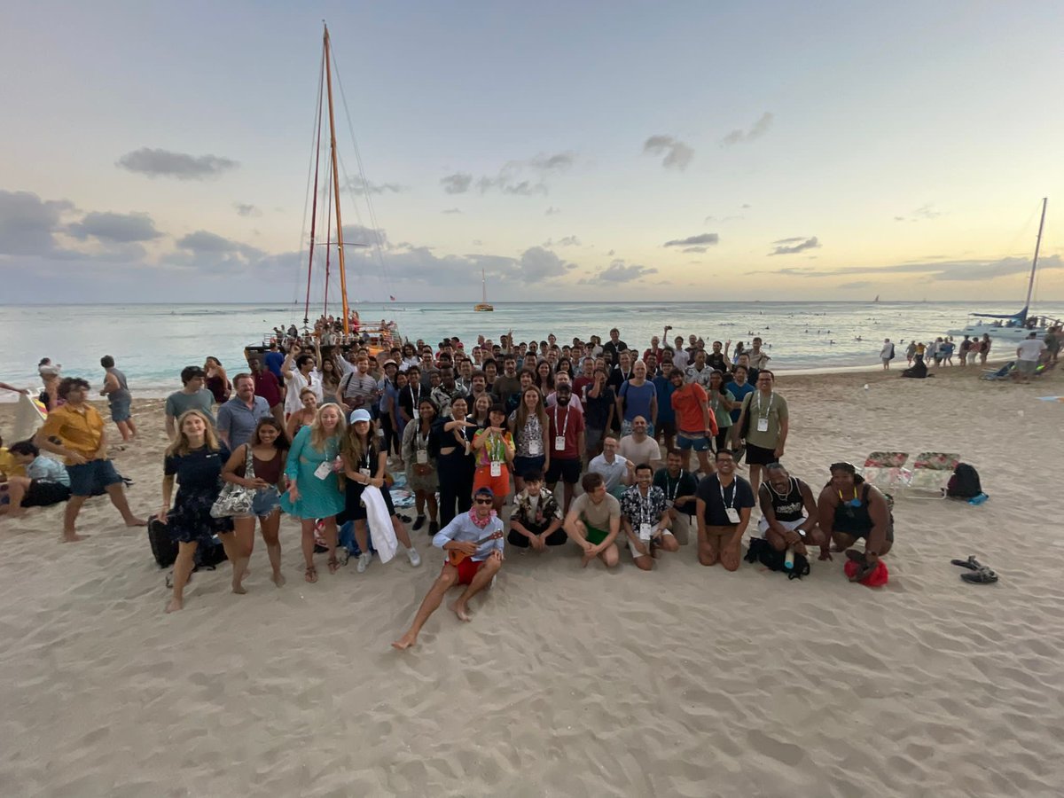 trustworthy_ml's tweet image. Amazing turnout for our sunset beach social at ICML 🏝️🌺🍹☀️So great to see a community come together. And someone even brought a poster!!!