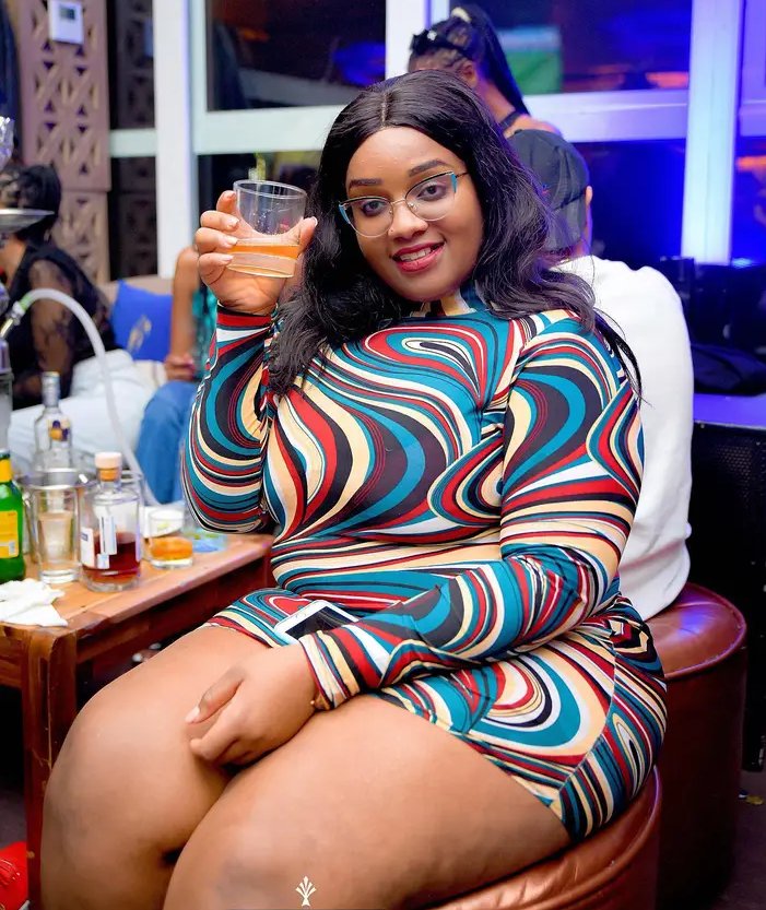 Mathe akikurushia sufuria then uondoke igonge mzae #cheers <a href="/everyone/">Everyone</a> follow for follow back guys ✌🏿✌🏿