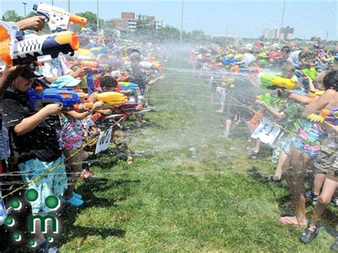pawpaw_ray's tweet photo. 🔫Enjoy "Water Gun Fight Day"🔫
😁What is your favorite way to propel Dihydrogen Monoxide???😁
Great way to beat the heat!
#WaterGunFight #SummerFun #Saturday #SaturdayVibes https://t.co/M2Bmw7ochv